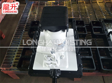 LSF-300TL帶滑臺(tái)爪式千斤頂實(shí)拍（一）